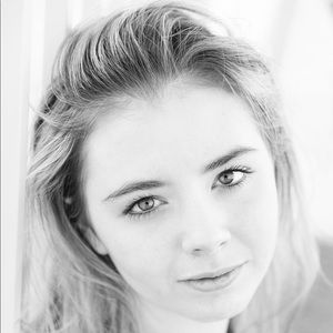 Meet your Posher, Lydia